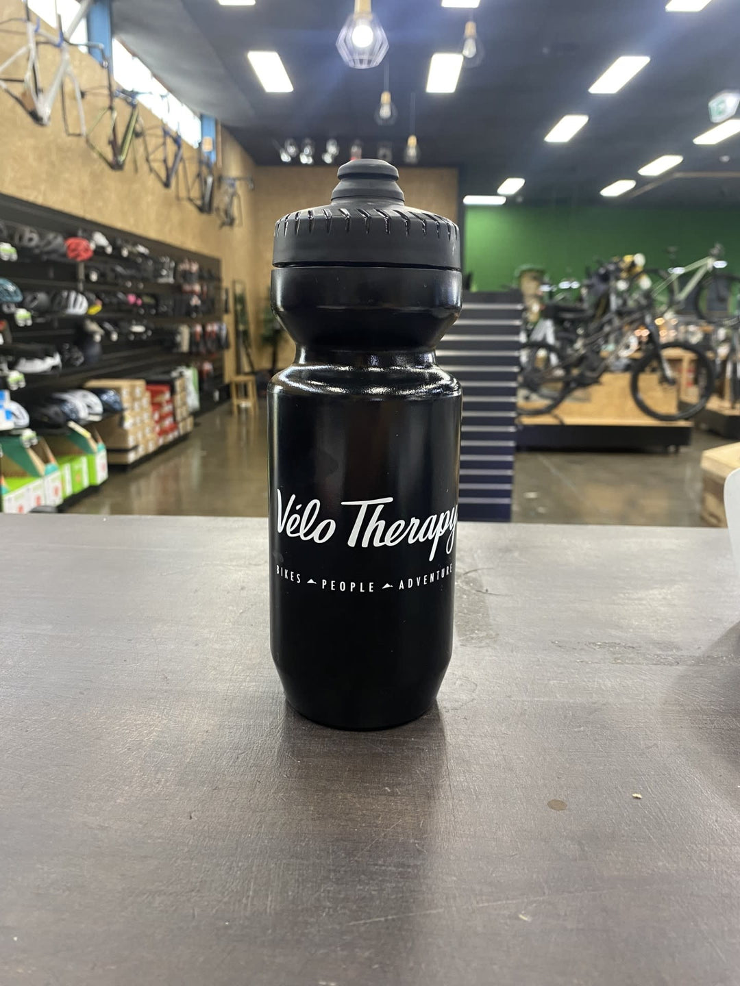 VELO THERAPY WATER BOTTLE 22OZ