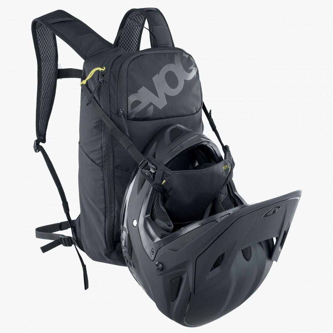 EVOC RIDE 8LT + 2LT BLADDER BLACK